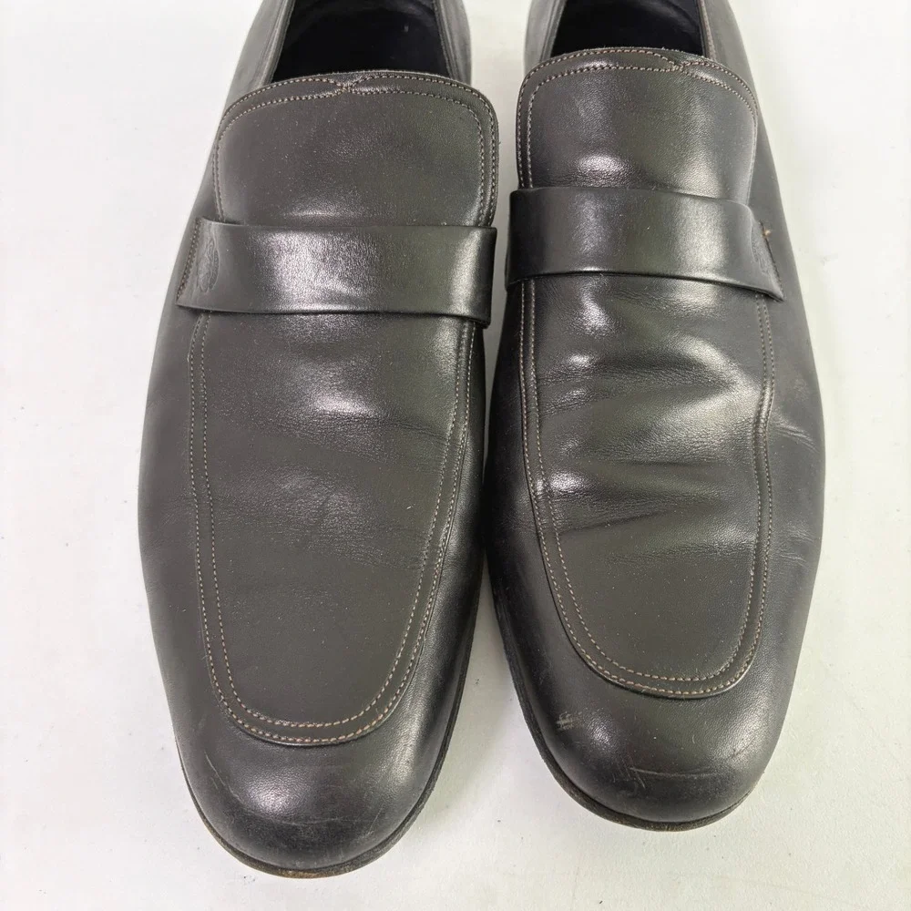 Gucci Loafers Mens 9.5 E Black Leather Crest Embossed Slip On Italy Dress Shoes